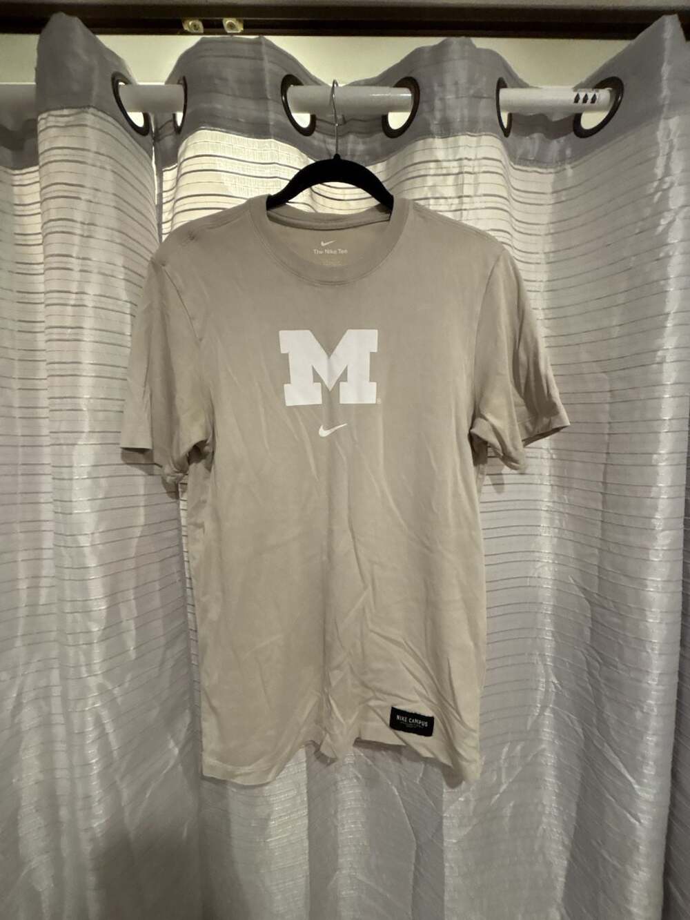 Nike Michigan Wolverines Campus Collection University of Michigan Block M Graphi